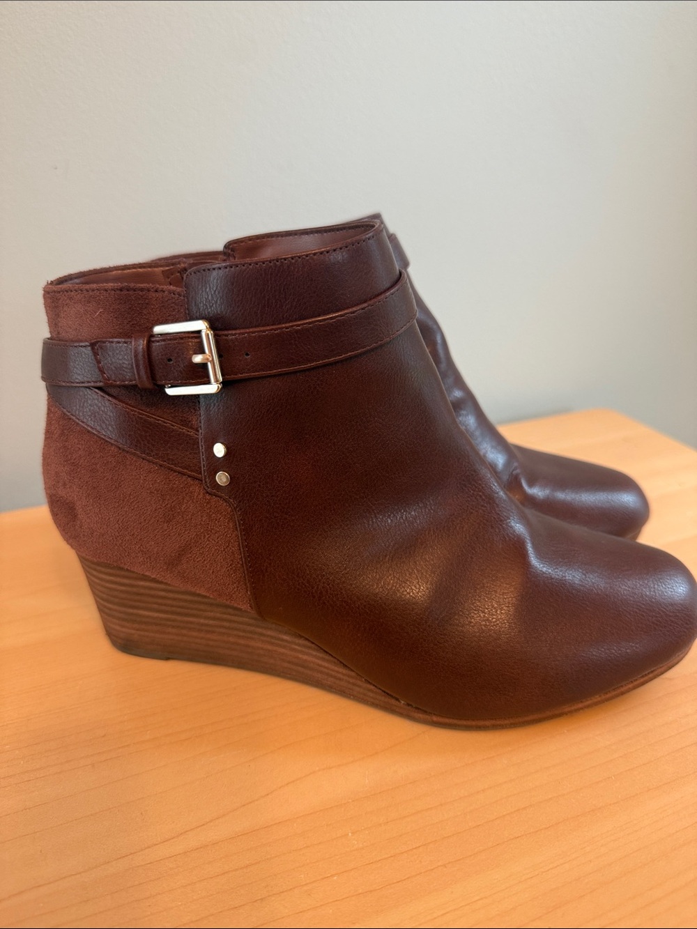 Dr Scholl's wedge ankle boot